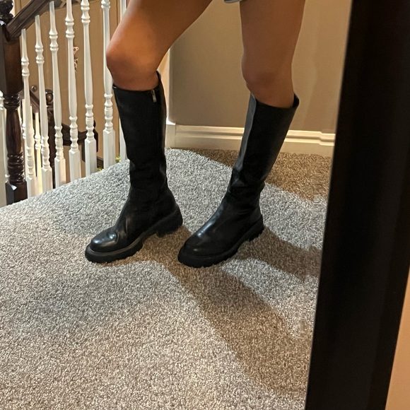 SOLD - Picture 4 of 8